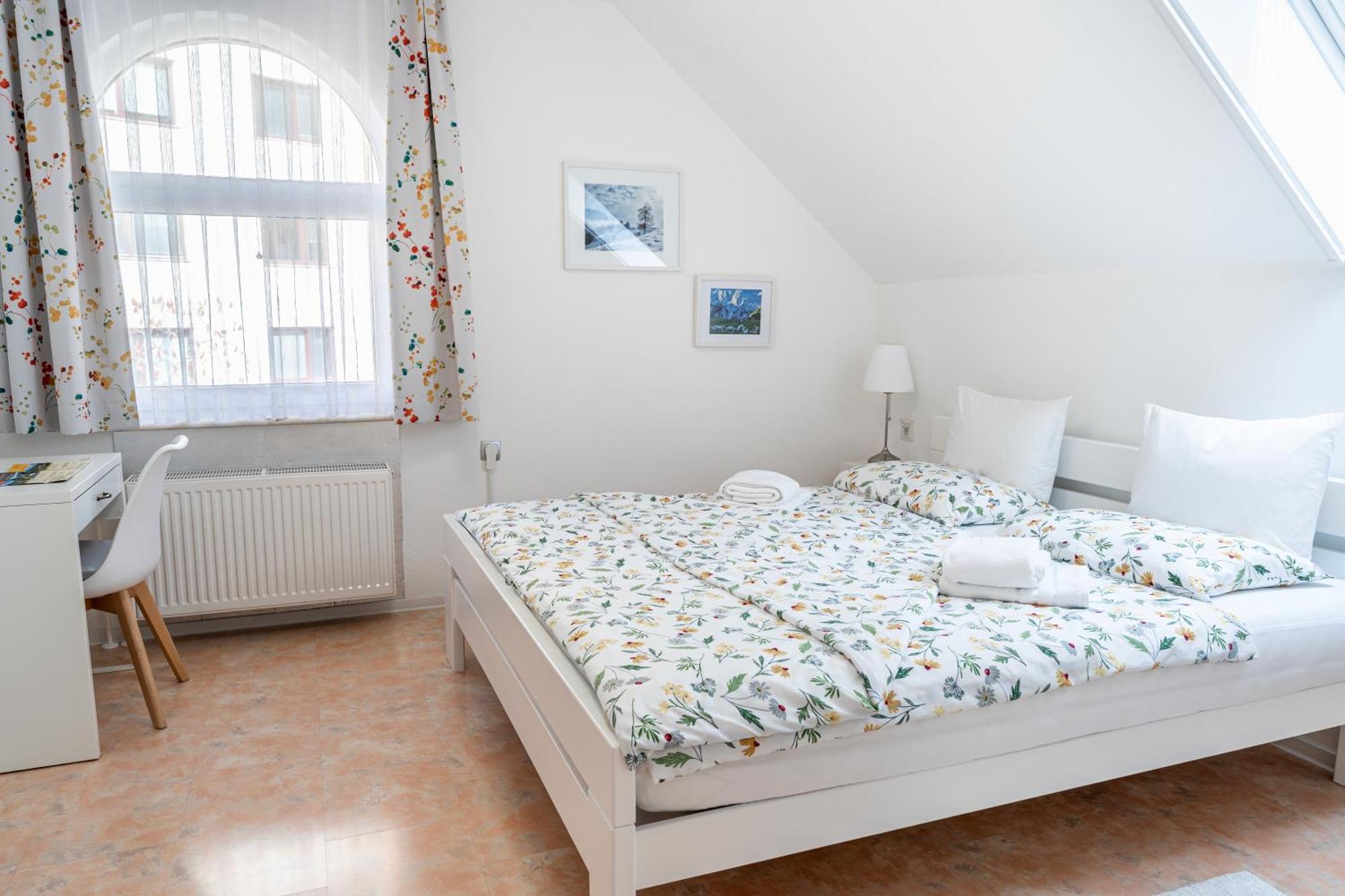 Rooms Mocilnik Бегунье-на-Гореньскем Экстерьер фото